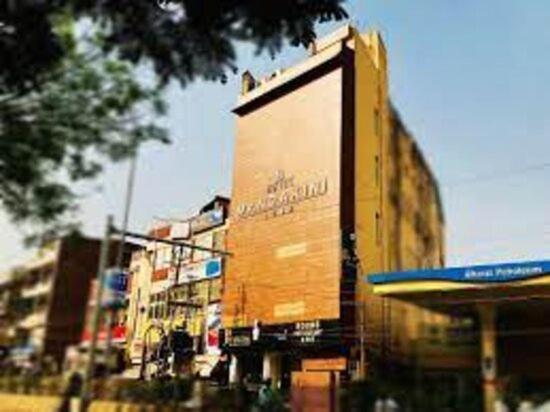 Hotel Mandakini Lush Kanpur Ngoại thất bức ảnh